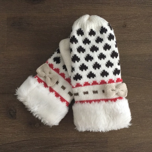 Fleece lined mittens with bows - Picture 1 of 5